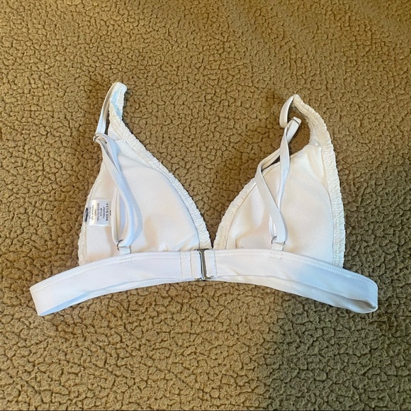 NWOT WHITE FISHNET BIKINI TOP - Picture 4 of 6